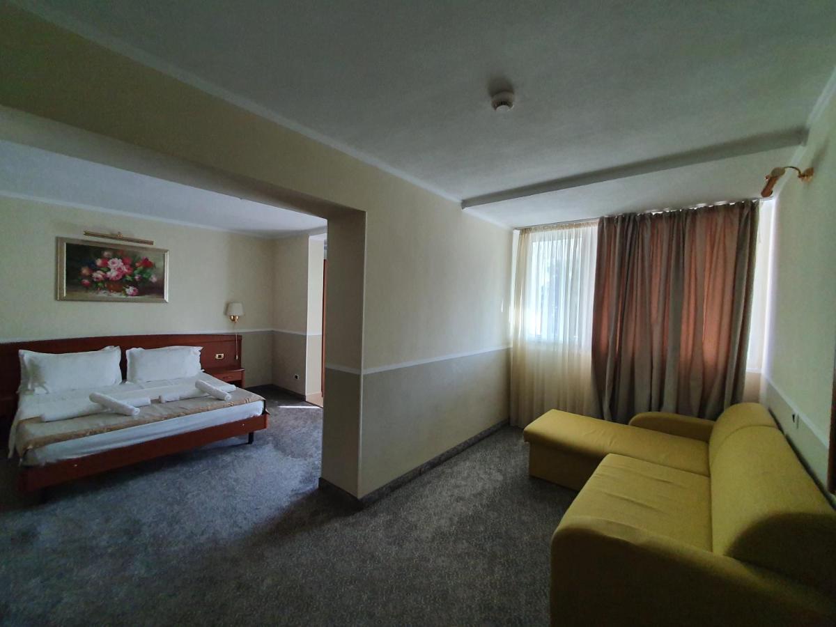 Bavaria Blu Hotel And Conference Centre Mamaia Εξωτερικό φωτογραφία